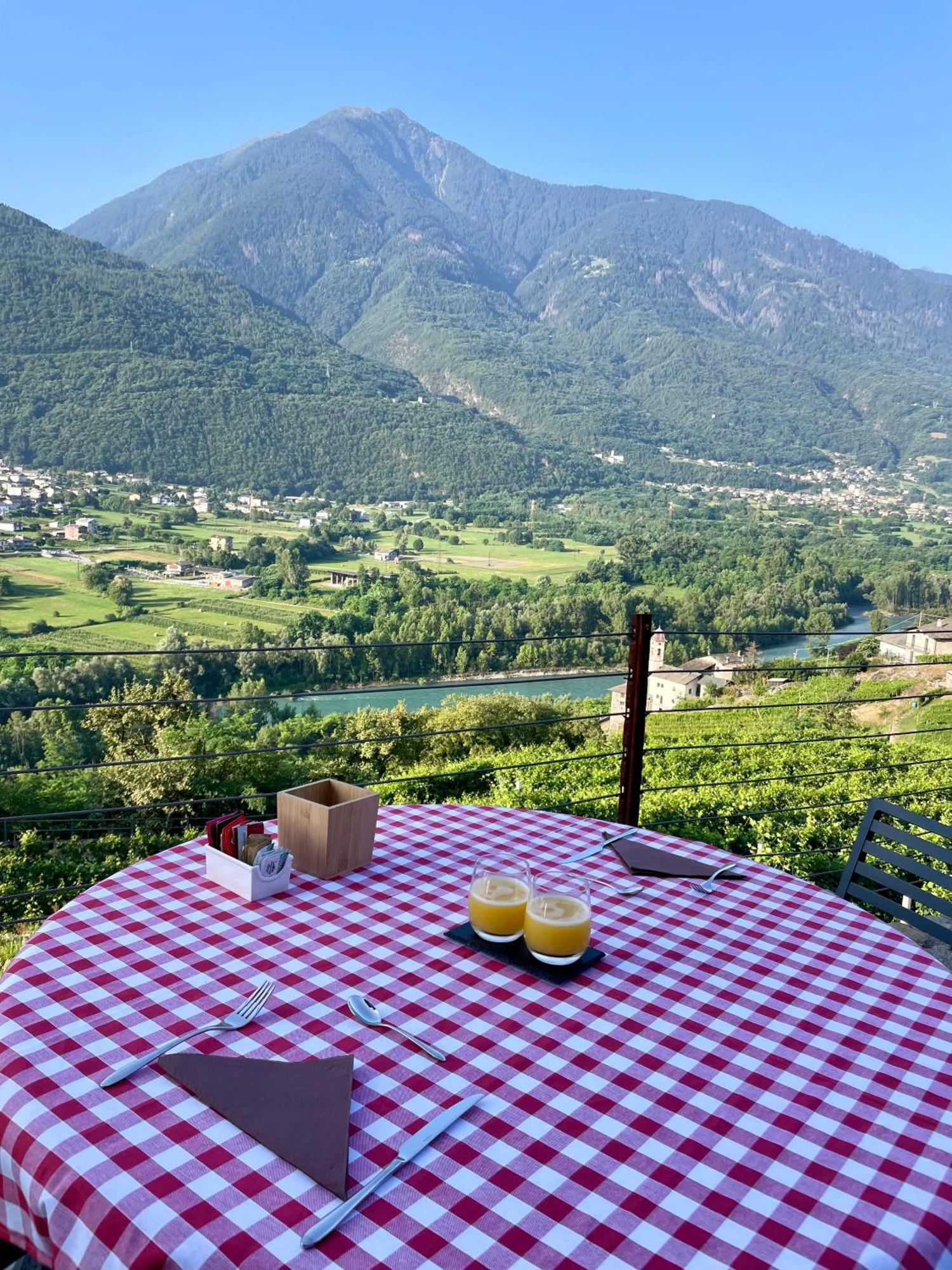 Ca' Barroni Agriresort Сондрио Екстериор снимка